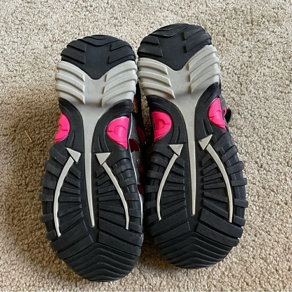 World Wide Sportsman Girls Outdoor Sandals Size 2 Big Girls